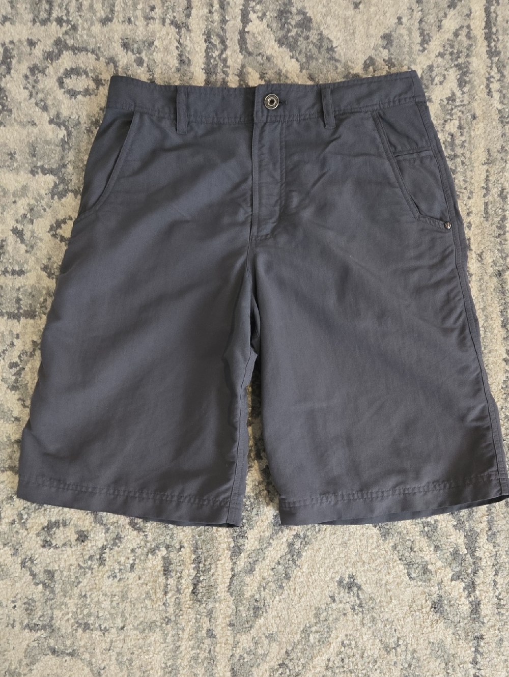 lululemon athletica Men's Flat-Front Slate Shorts